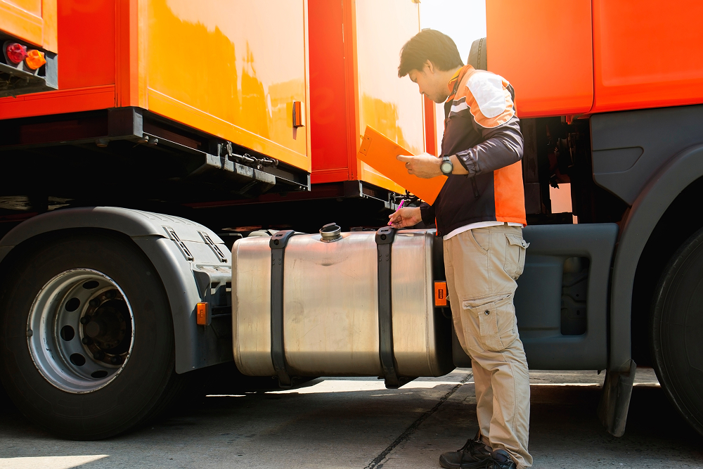 fluid-checks-and-replacements-expert-fleet-maintenance fluid checks and replacements expert fleet maintenance